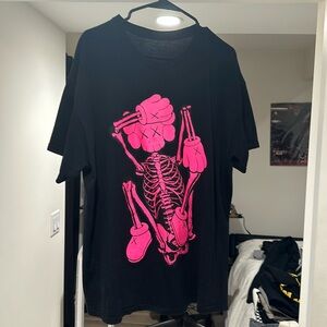 Kaws black and pink logo short sleeve tee